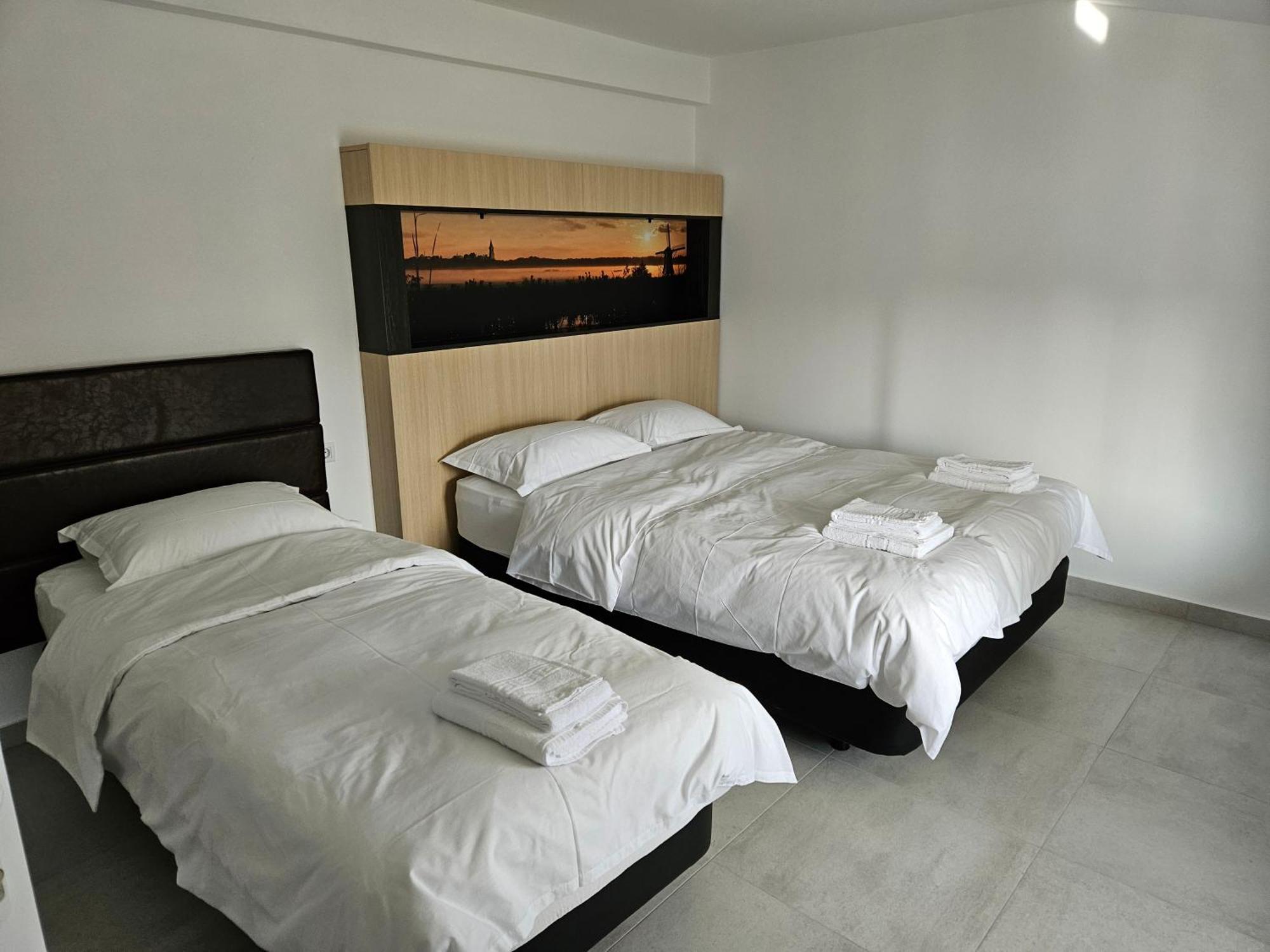Casa Cristian Apartment Турда Екстериор снимка